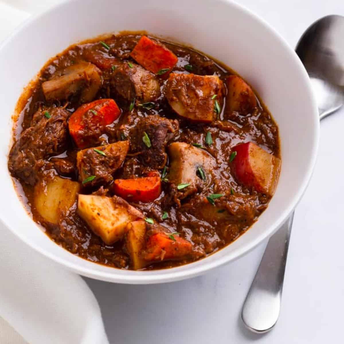 Hearty ‍and ⁢Flavorful Stews for ⁤Cozy Family‌ Dinners