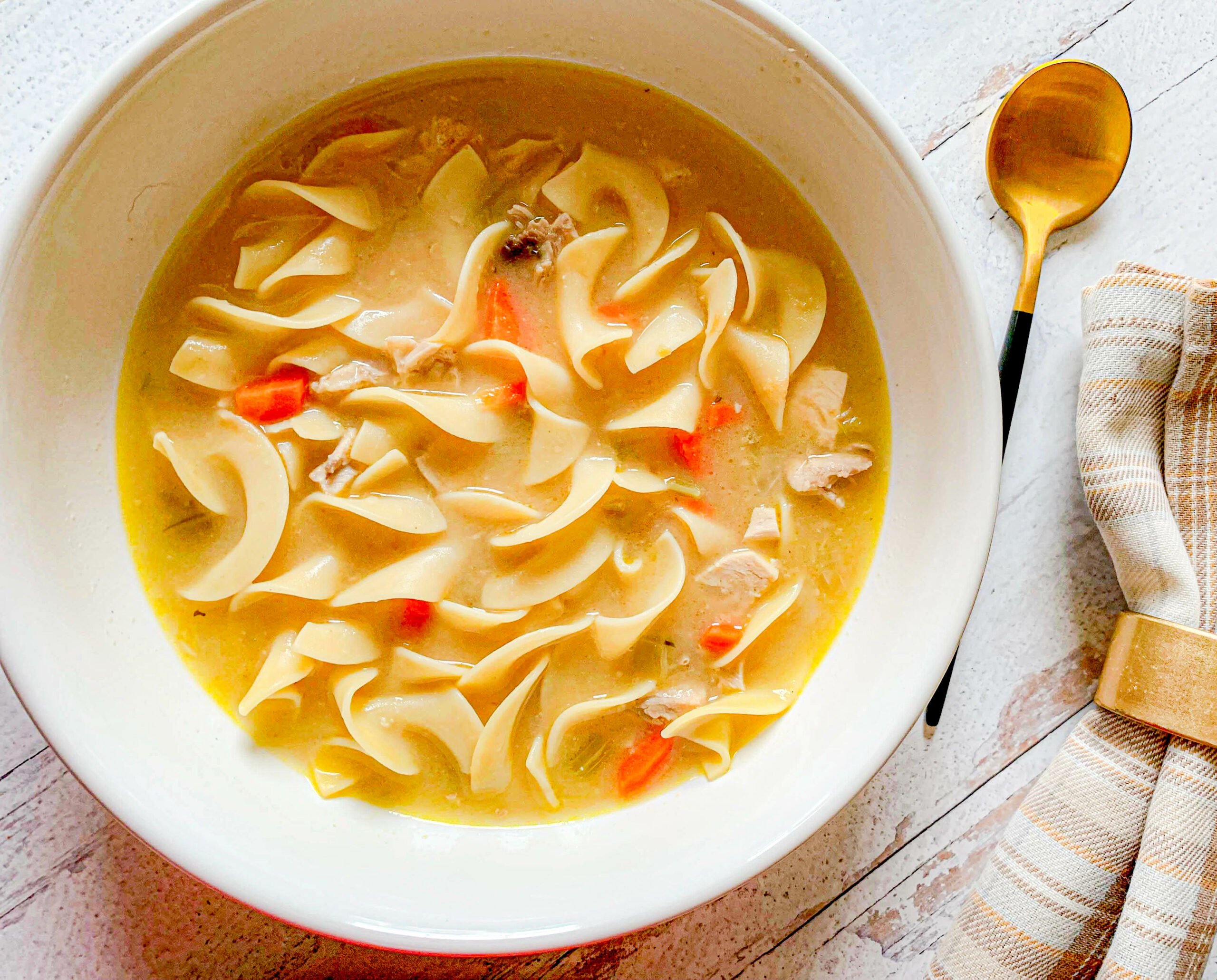 Satisfying Soups: Warm & Wholesome Recipes the Whole Family Will Love