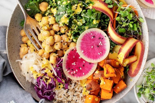 Plant-Based Pleasures: Simple Vegetarian Dinners for the Whole Family