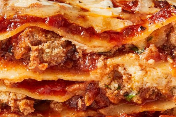 The Ultimate Guide to Crafting a Delicious Family Lasagna