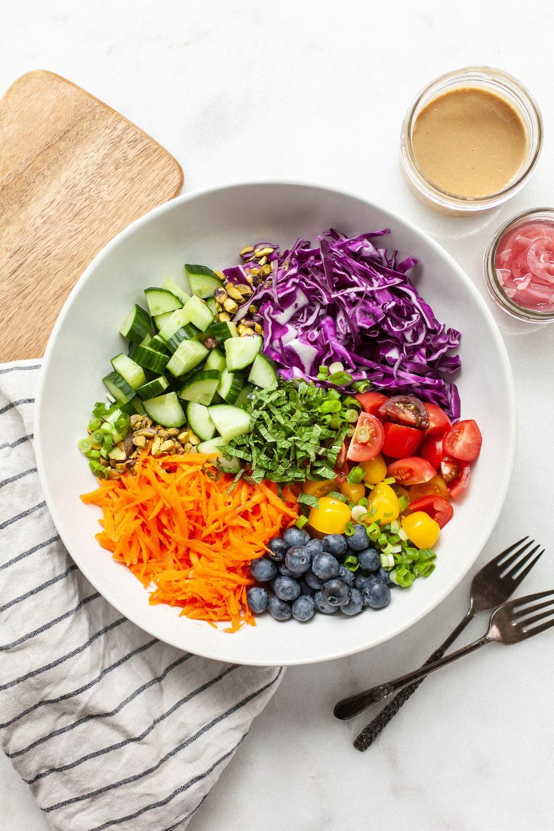 The Art of Creating Colorful and Nutrient-Rich Salad Bowls