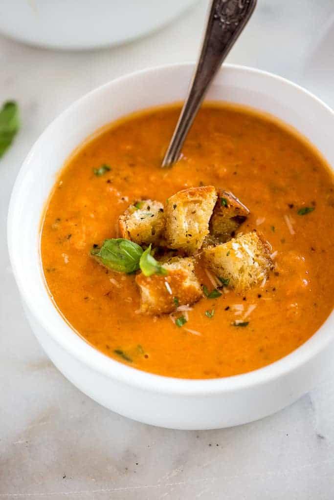 Exploring the Comforting ⁣Warmth ‍of Creamy Tomato Basil​ Soup