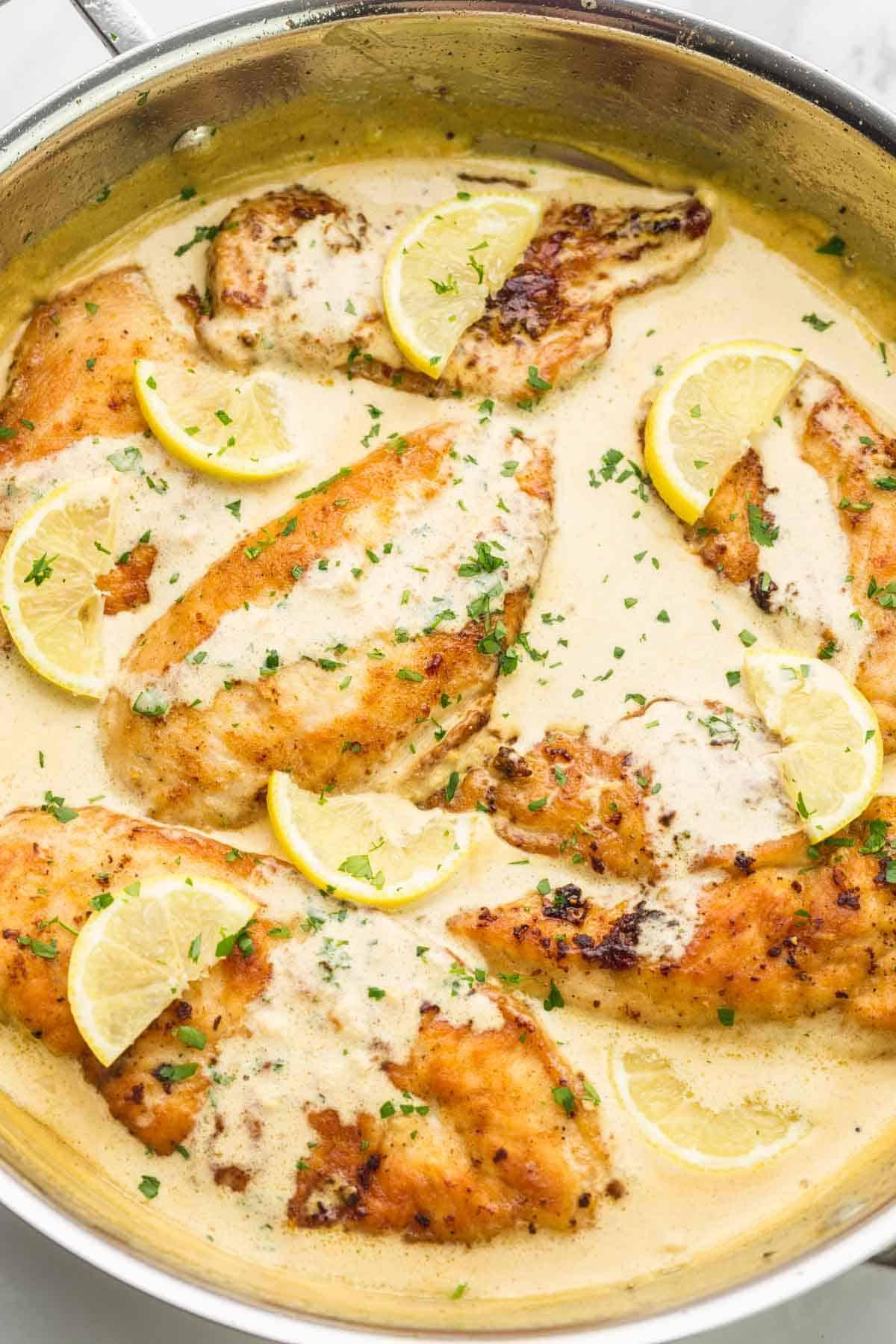 Creamy Lemon Garlic Chicken: A Gourmet Meal in Under 30 Minutes